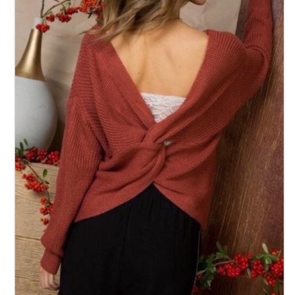Twist Back Sweater - Picture 4 of 7